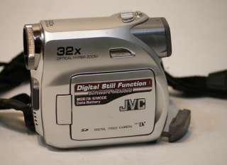 JVC GR D372U MINI DV Digital Zoom Video Camera Camcorder AS IS  