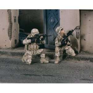  Surge US Soldiers Iraq (2 Figures Kneeling) 1 35 Verlinden 