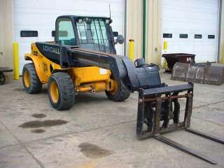 JCB 520 40 Telescopic Forklift w/ Cab and Low Hours  