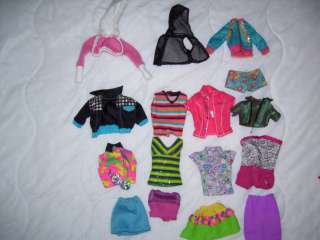 LOT 55 PIECES OF DOLL CLOTHES FOR BARBIE & 2 DRESSED KELLY DOLLS 
