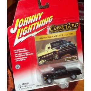     CLASSIC GOLD COLLECTION 1996 Dodge Ram Club Cab 2500 Toys & Games