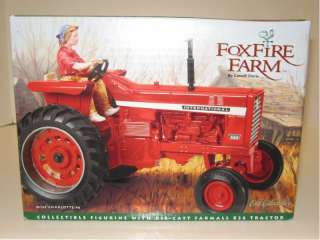 16 INTERNATIONAL 826 FOXFIRE FARM w/FIGURINE NIB  