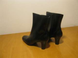 Covington Billie Ladies Black Shorty Fashion Boot  