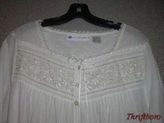 NEW Eileen West Pretty white Cotton Nightgown Ladies sz M Long night 