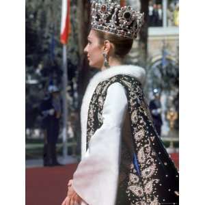  Empress Farah Wearing New Crown Leaving Coronation 