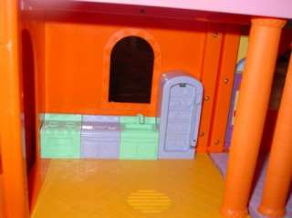 Dora the Explorer MAGICAL WELCOME HOUSE Huge Playhouse 8 rooms  