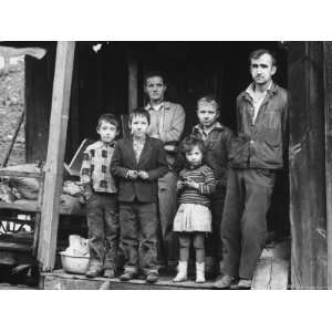  Poverty Stricken Family Near Hemphill, Kentucky Stretched 