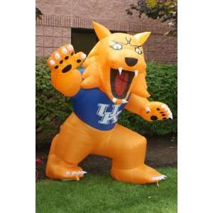  Kentucky Wildcats Scratch 8 Tall Inflatable Mascot Lawn 
