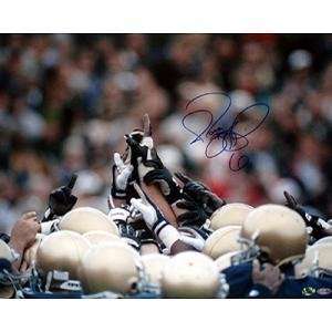 Jerome Bettis Autographed Notre Dame Players Pointing in 