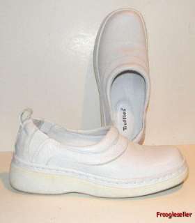 Truffles womens Snuggle low heel loafers shoes 6 M wht  