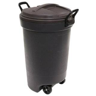 United Solutions Rubbermaid 32 Gallon Wheeled Round Trash Can, Black