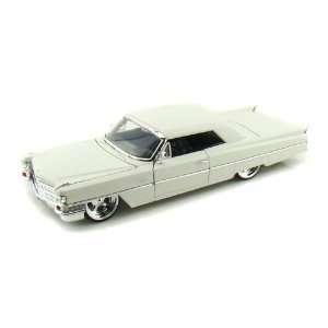 1963 Cadillac 1/24 White