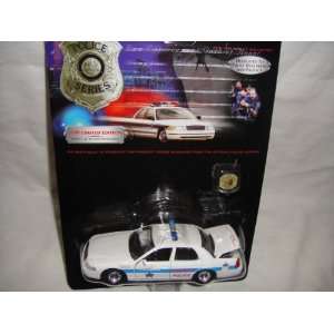 ROAD CHAMPS 143 POLICE SERIES CHICAGO POLICE CROWN VICTORIA DIE CAST 