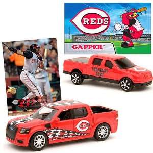  MLB Ford SVT Adrenalin Concept w/ Trading Card & F 150 w 