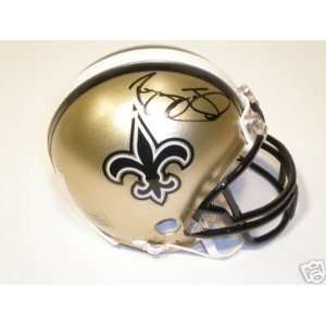 Reggie Bush Autographed New Orleans Saints Riddell Mini Helmet