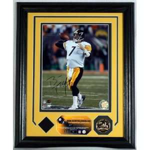  Ben Roethlisberger Autographed Photomint with Gold Coin 
