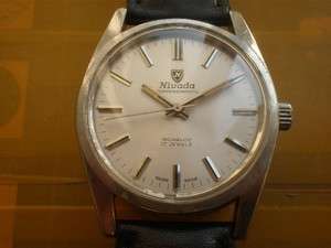 Vintage SWISS NIVADA 17 Jewels Manual Mens Watch  