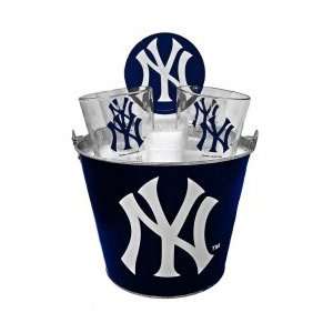  New York Yankees Pint Glasses and Beer Bucket Set  MLB New 