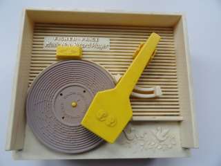   Fisher Price Music Box Record Player 1971 1 Record/2 songs 995  