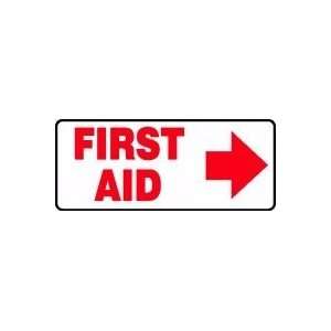  FIRST AID (ARROW RIGHT) 7 x 17 Aluminum Sign