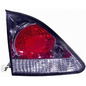  Lexus RX300 Replacement Backup Light Assembly   Driver 