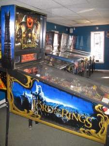 STERN Lord of the Rings Pinball      LOTR  