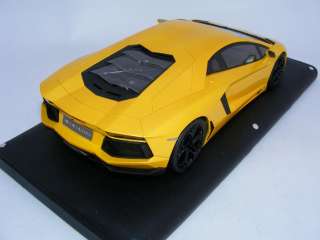18 MR Lamborghini Aventador 2011 Orion Yellow model #1 of 199  