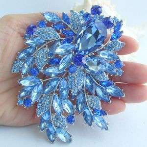 Pretty Leaf Flower Brooch Pin w Blue Rhinestone Crystals EE04672C2 