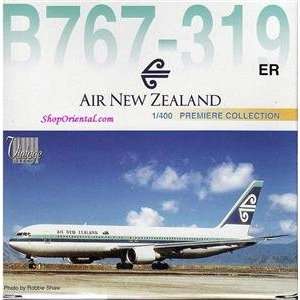   NEW ZEALAND Airlines B767 319 1400 Diecast Plane Model Toys & Games