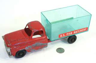   HUBLEY U.S. FISH HATCHERY Metal Toy Dodge Truck # 498   Plastic Tank