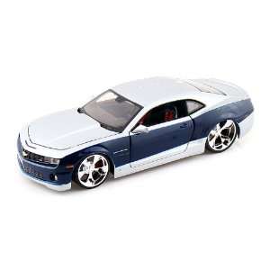  2010 Chevy Camaro RS 1/24 Blue / Silver Toys & Games
