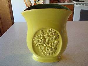 Red Wing Fan Vase #B 2002 with Sunflower Motif Two tone Green Color 