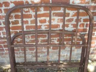 Vintage Antique Twin Bed Metal Frame Home Decor Yard Art Rusty 