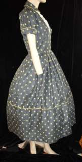 50s Vintage Floral Swing Dress by Trude of CA Sz 8  