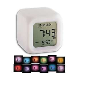 TFA 98.1024 Digitalwecker Light Cube  Küche & Haushalt
