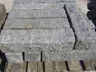 dunkle Granitpalisade​, ca. 12x12x100 cm, OF gestockt