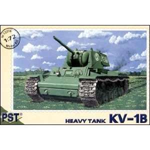   MODELS   1/72 KV1B Soviet Heavy Tank (Plastic Models) Toys & Games