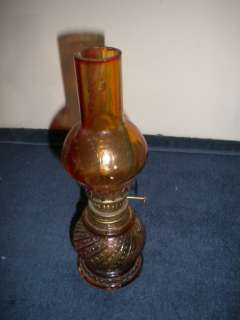 VINTAGE ENESCO OIL LAMP HOBNAIL BASE AMBER MULTI COLOR GLOBE  