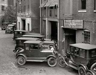   FORD DEALER 1925 PHOTO LINCOLN CARS TRUCKS TRACTORS HENRY FORD MODEL T