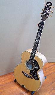 Guitarra de Takamine EF450DLX es Extremely Limited corrido y ventas 