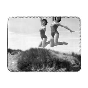  Lynn Paton and Vera Williamson   iPad Cover (Protective 