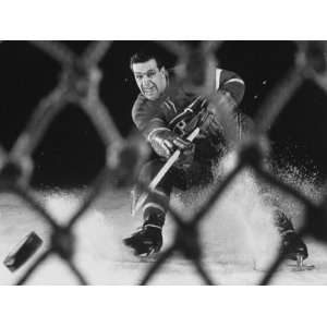 Hockey Montreal Canadians Bernard Boom Boom Geoffrion Alone, Shooting 