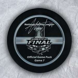  JORDAN STAAL 09 Stanley Cup SIGNED Official Game 7 Puck 
