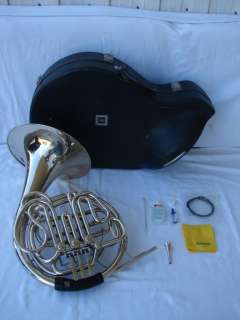 VINTAGE KING EROICA DOUBLE FRENCH HORN    IN CONTINENTAL 