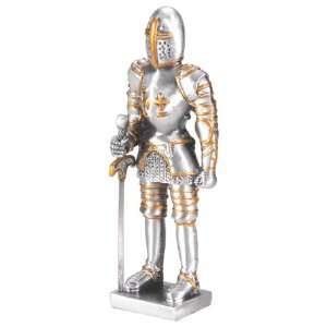  Medieval Knight with Sword   Pewter   4 Height