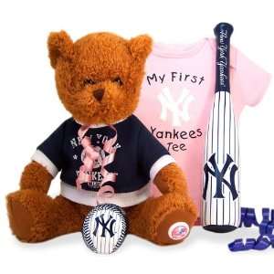 Future New York Yankees MLB Girl New Baby Gift Set  